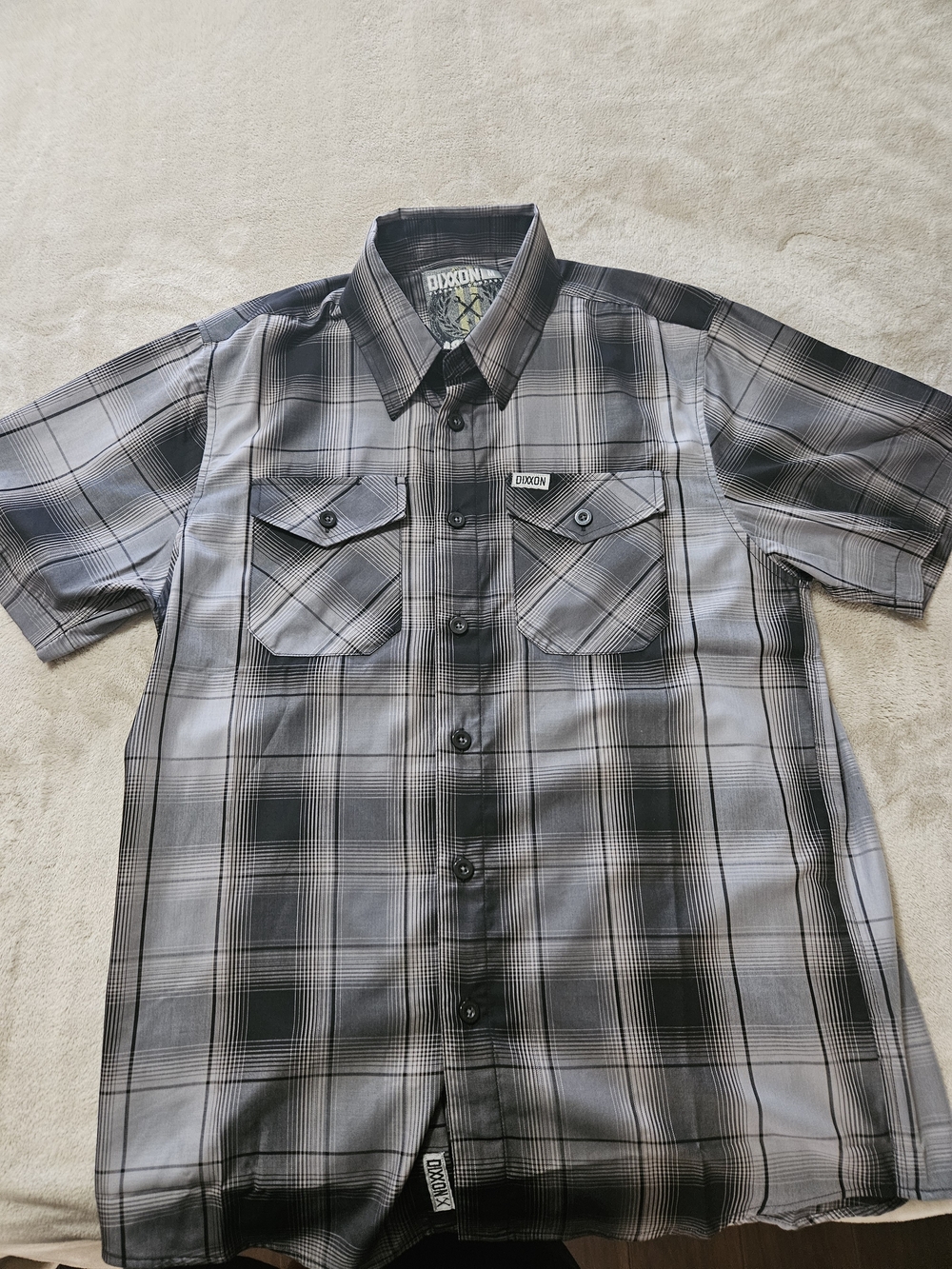 DIXXON Black and Gray Plaid Short-Sleeve Button-Up Shirt